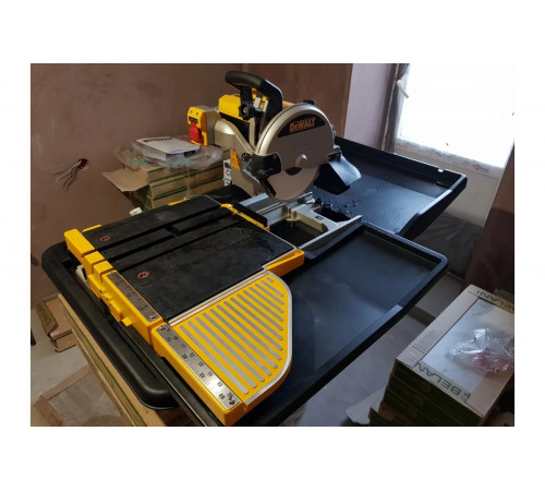 Плиткорезный станок DEWALT D24000