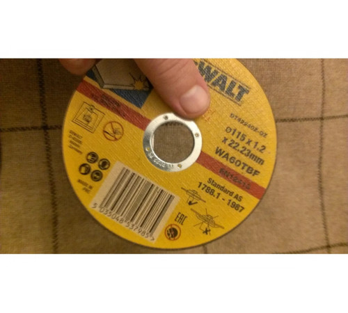 Круг отрезной по металлу INDUSTRIAL (115х22,2 мм) DEWALT DT42240Z