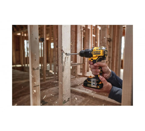 Набор аккумуляторный Dewalt 18 В: ударная дрель-шуруповерт DCD709 и ударный шуруповерт, с 2 АКБ 1.7 Ач и ЗУ, в кейсе TSTAK, DCK2062E2T DCK2062E2T-QW