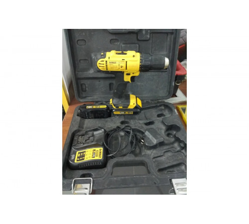 Аккумуляторная дрель-шуруповерт DEWALT DCD 771 C2