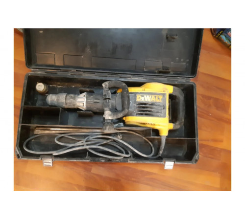 Отбойный молоток DEWALT D25899K