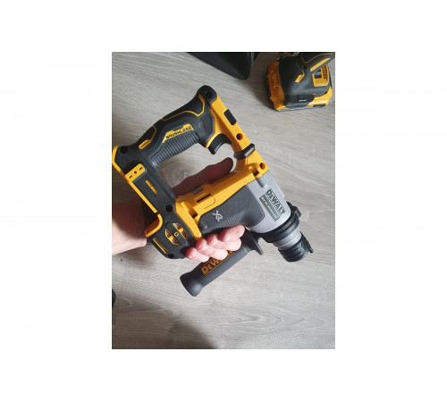 Бесщеточный перфоратор Dewalt 18 В XR SDS-Plus DCH172N-XJ