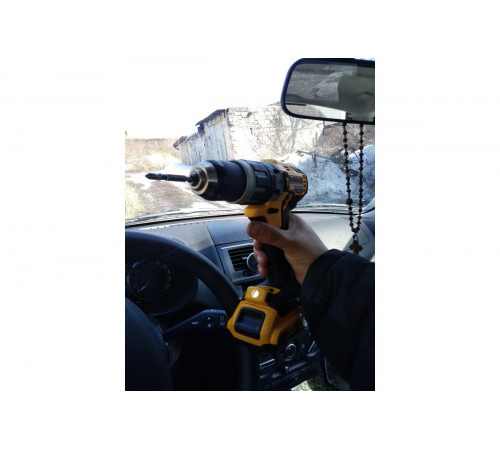 Бесщеточная ударная дрель-шуруповерт DEWALT DCD796D2