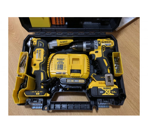 Бесщеточная ударная дрель-шуруповерт DEWALT DCD796D2