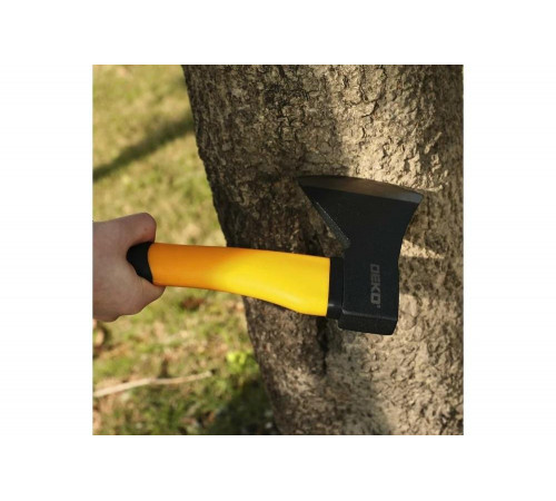 Топор с фибергласовой рукоятью DEKO DKFA600 600 г 065-0969 Топор с фибергласовой рукоятью DEKO DKFA600 600 г 065-0969