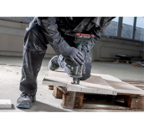 Аккумуляторная ножовка Metabo SSE 18 LTX BL Compact 602366850 Аккумуляторная ножовка Metabo SSE 18 LTX BL Compact 602366850