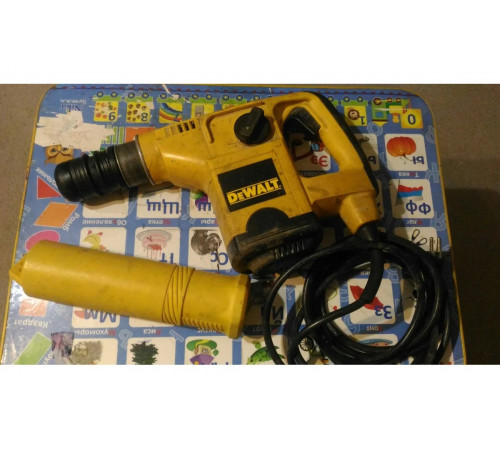 Перфоратор DEWALT D 25413 K