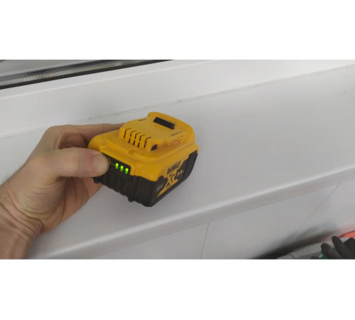 Аккумулятор (18 В; 5.0 А*ч; Li-Ion) DEWALT DCB 184