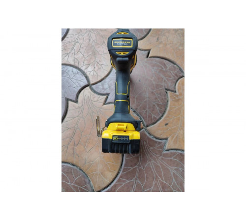 Аккумулятор (18 В; 5.0 А*ч; Li-Ion) DEWALT DCB 184