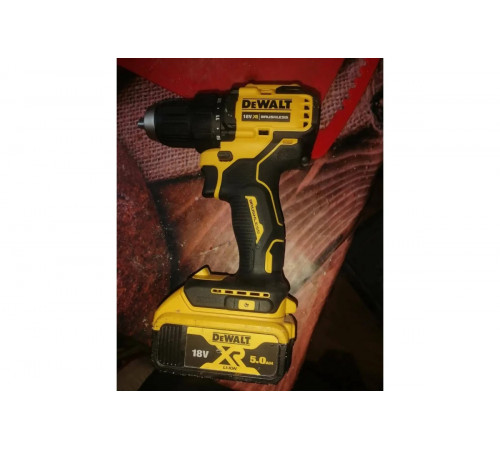 Аккумулятор (18 В; 5.0 А*ч; Li-Ion) DEWALT DCB 184