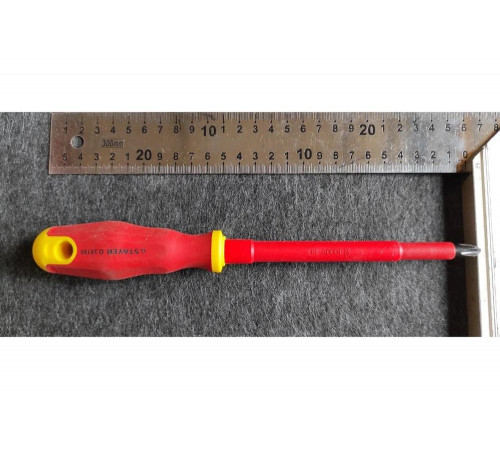 STAYER PH3х150 мм, отвертка диэлектрическая 25142-3-15_z01 STAYER PH3х150 мм, отвертка диэлектрическая 25142-3-15_z01