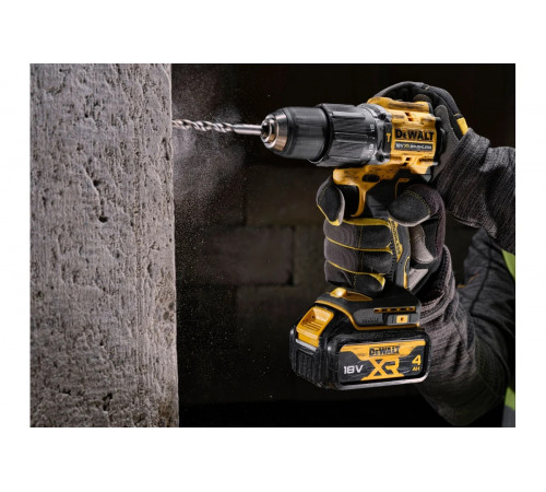 Аккумуляторная ударная дрель-шуруповерт Dewalt DCD100YNT, 18 В, 1650 об/мин, 28050 уд/мин, без АКБ и ЗУ, в кейсе TSTAK DCD100YNT-XJ