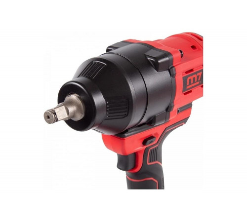 Гайковерт аккумуляторный ударный 1/2", 1700 Нм, 18 В, кейс MIGHTY SEVEN DW-402A Гайковерт аккумуляторный ударный 1/2", 1700 Нм, 18 В, кейс MIGHTY SEVEN DW-402A