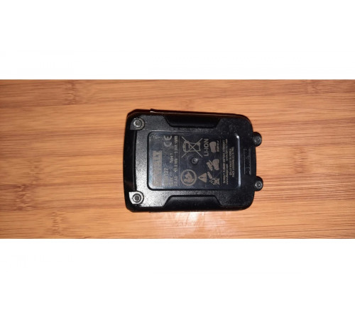 Аккумуляторная батарея XR (12 В; Li-ion; 2.0 А*ч) DEWALT DCB127