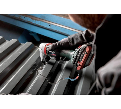 Аккумуляторные вырубные ножницы Metabo NIV 18 LTX BL 1.6 601614850