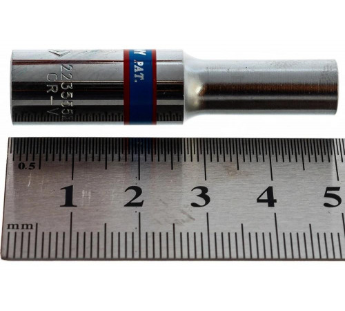 Головка торцевая глубокая шестигранная 1/4", 5,5 мм KING TONY 223555M