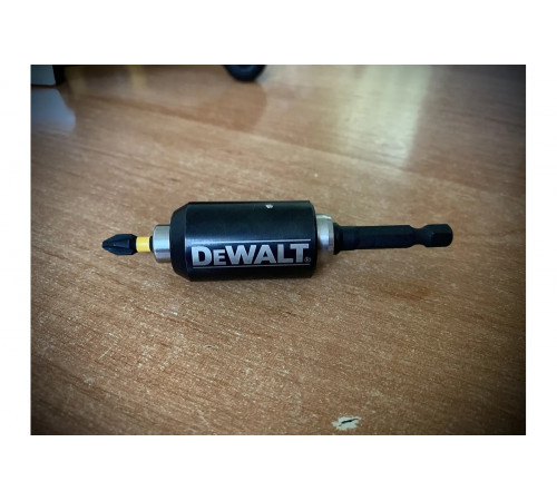 Держатель бит с гасителем удара (5.5 Нм) DEWALT DT7513T