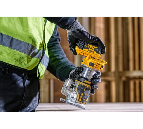 Аккумуляторный кромочный фрезер Dewalt DCW600N, 18В, без аккумулятора и ЗУ DCW600N-XJ