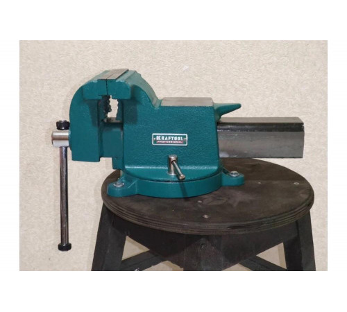 KRAFTOOL 125 мм, стальные слесарные тиски STEEL 32701-125 KRAFTOOL 125 мм, стальные слесарные тиски STEEL 32701-125