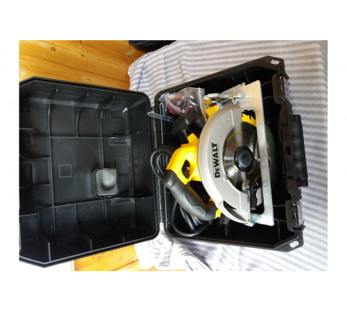 Дисковая пила DEWALT DWE 575 K