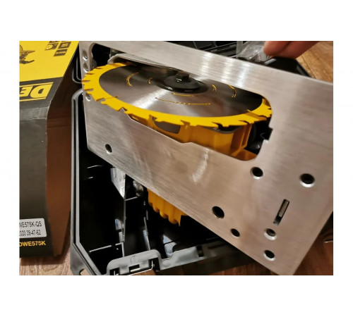 Дисковая пила DEWALT DWE 575 K