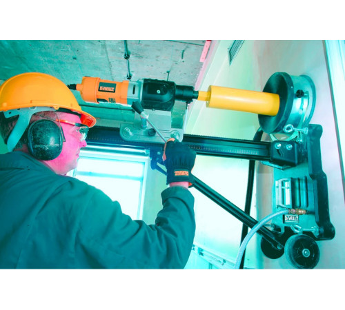 Дрель алмазного сверления DEWALT D 21585