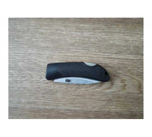 STAYER 75 мм, 2,35 мм, обрезиненная ручка, складной нож 47600-1_z01 STAYER 75 мм, 2,35 мм, обрезиненная ручка, складной нож 47600-1_z01