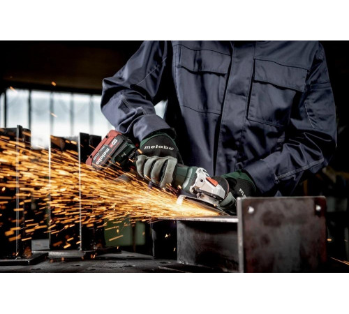 Аккумуляторная угловая шлифмашина Metabo WB 18 LT BL11-125 Quick 613054650