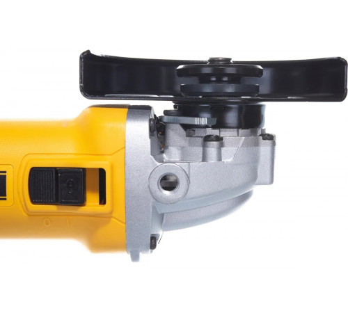 Угловая шлифмашина DEWALT DWE 4215