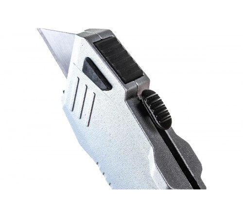 Складной нож с выдвижным лезвием DEWALT DWHT10261-0