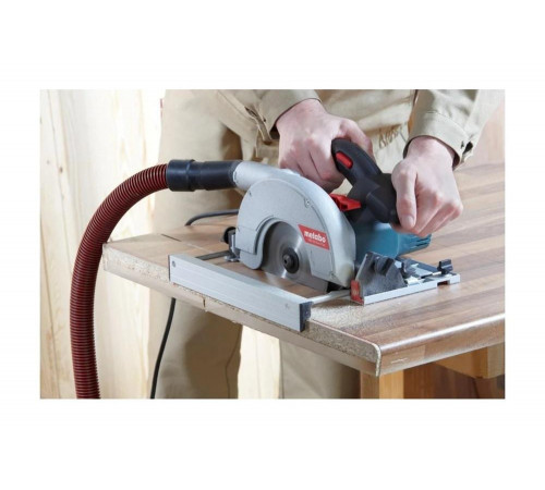 Погружная циркулярная пила METABO KSE 55 Vario Plus (601204000) Погружная циркулярная пила METABO KSE 55 Vario Plus (601204000)