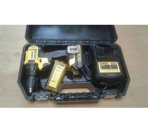 Аккумуляторная дрель-шуруповерт DeWALT DCD 780 C2