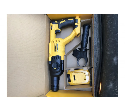 Бесщеточный перфоратор DEWALT DCH133N