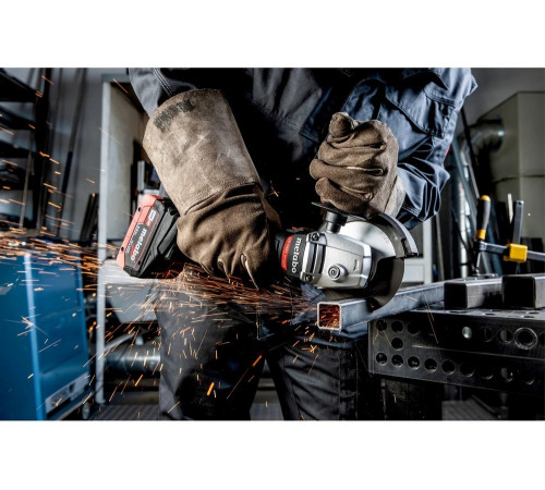 Аккумуляторная угловая шлифовальная машина Metabo WB 18 LTX BL 125 Quick 613090850