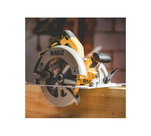 Дисковая пила DEWALT 18В XR DCS570N