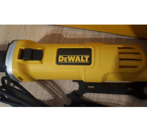 Прямошлифовальная машина DEWALT DWE 4884