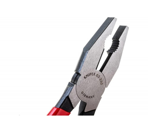 Комбинированные плоскогубцы KNIPEX KN-0301250 Комбинированные плоскогубцы KNIPEX KN-0301250