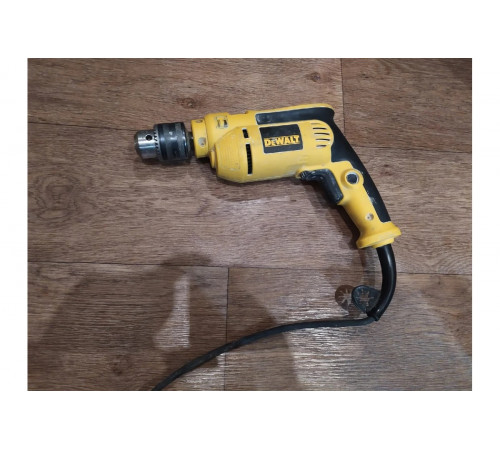 Ударная дрель DEWALT DWD 024