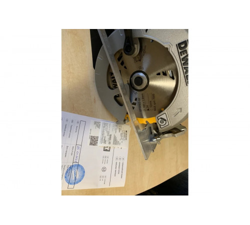 Бесщеточная дисковая пила DEWALT DCS570NT