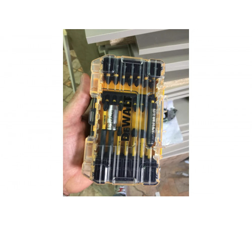 Набор бит и насадок FLEXTORQ 37 предметов DEWALT DT70731T-QZ