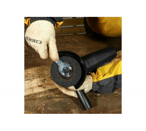 Углошлифовальная машина DEKO DKAG700 063-4243 Углошлифовальная машина DEKO DKAG700 063-4243