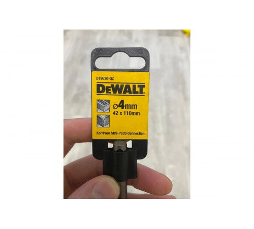 Бур SDS+ INDUSTRIAL (4х110 мм) DEWALT DT9630