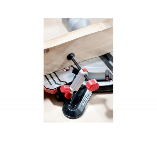 Пила торцовочная METABO KGSV 216 M (619261000)