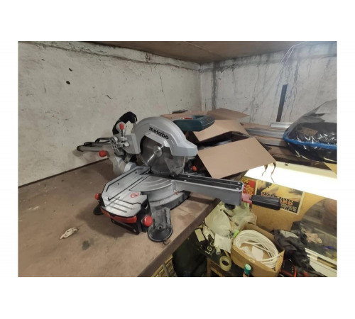 Пила торцовочная METABO KGSV 216 M (619261000)