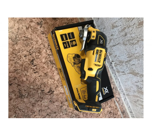 Бесщеточный многофункциональный инструмент DEWALT DCS355N