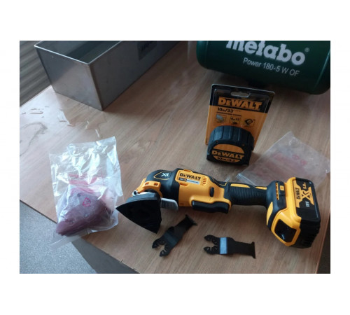 Бесщеточный многофункциональный инструмент DEWALT DCS355N