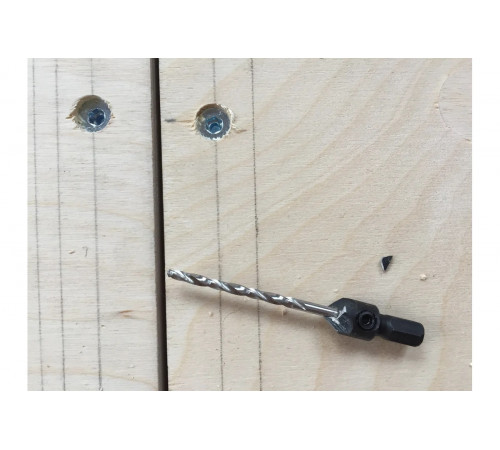 Сверло пилотное по дереву и зенкер №8 для шурупов 4 мм DEWALT DT 7605