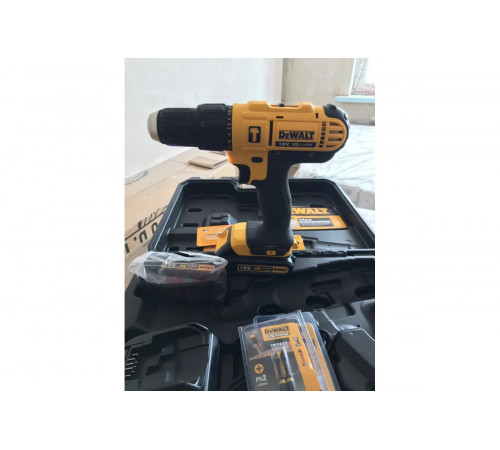 Ударная дрель-шуруповерт DEWALT DCD776S2