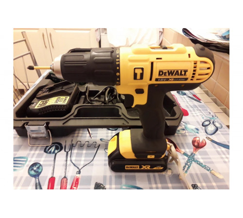 Ударная дрель-шуруповерт DEWALT DCD776S2