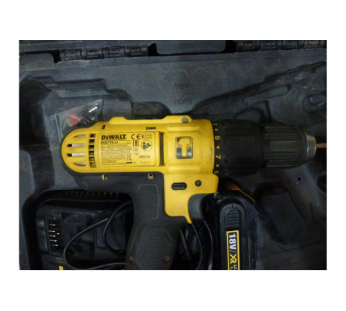Ударная дрель-шуруповерт DEWALT DCD776S2